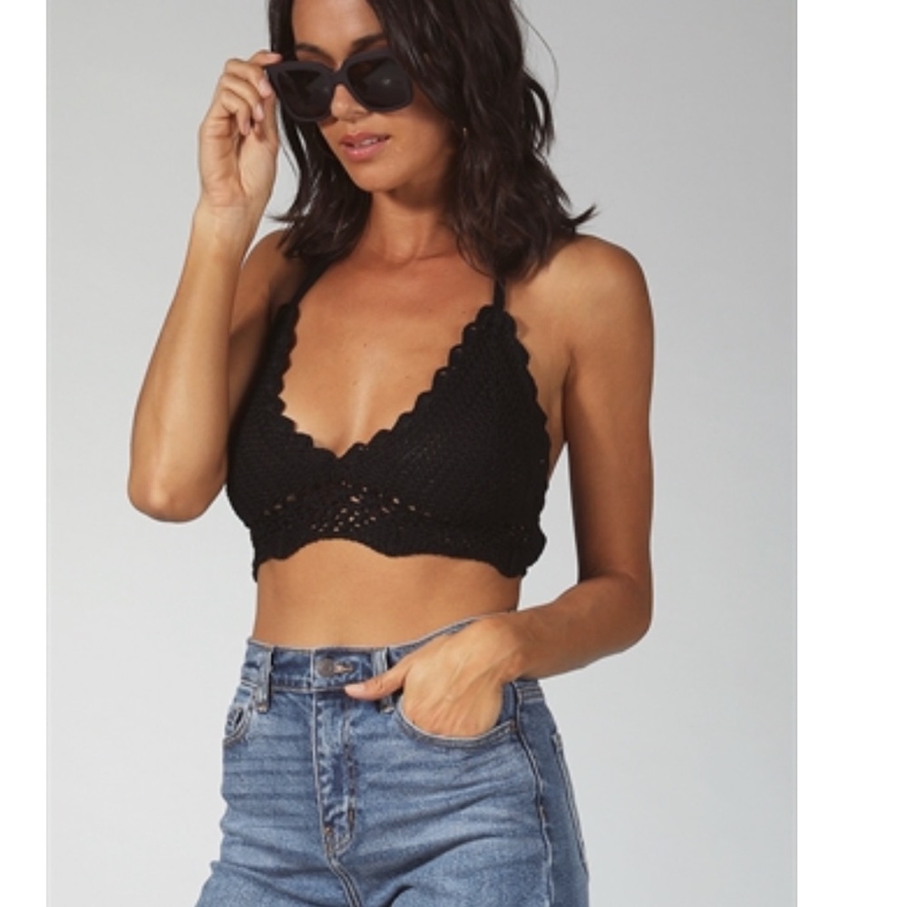 Black Knit Crop Top